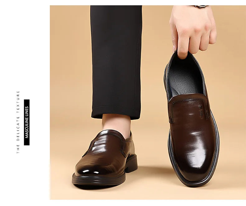 2025 Spring New Designer Leather Shoes for Men Solid Color Fashion Business Casual Shoes Male Retro Black Dress Shoe Man