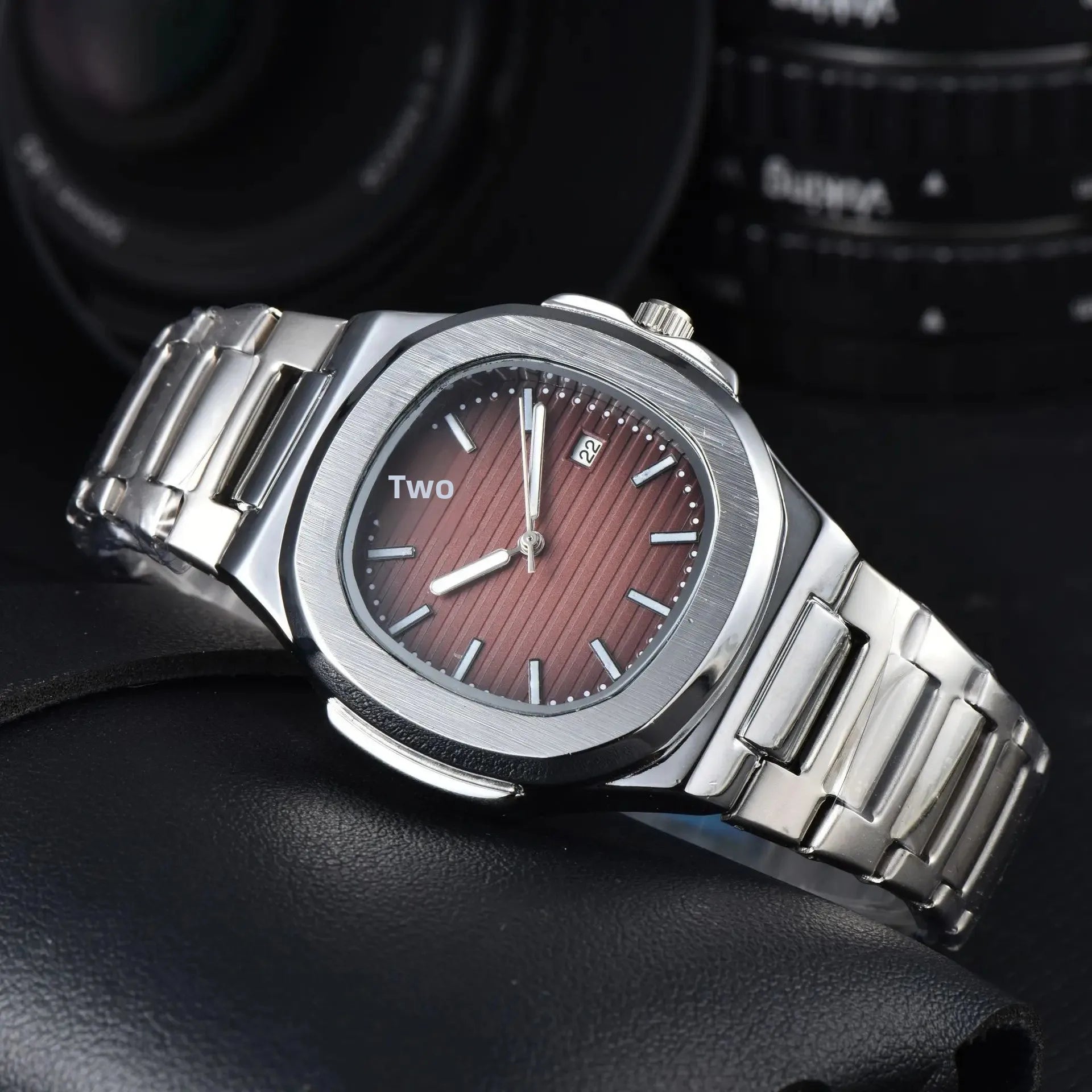 Classic Men's Quartz Watch High Quality Fashionable Original New 2025 Style Timepiece Elegant Time Teller Made in China