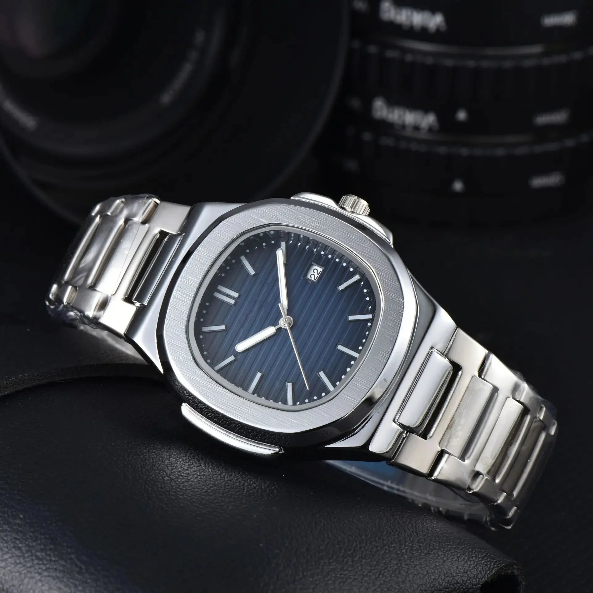 Classic Men's Quartz Watch High Quality Fashionable Original New 2025 Style Timepiece Elegant Time Teller Made in China