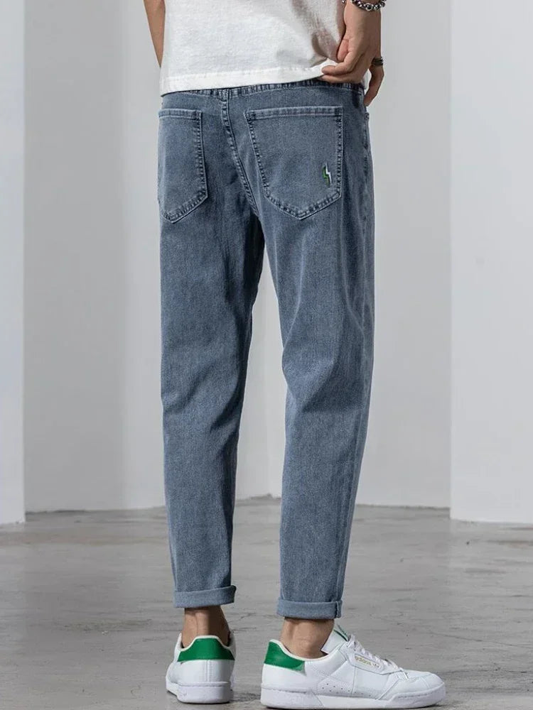Men's Jeans Light Blue Casual Man Cowboy Pants with Pockets Trousers Cropped Designer Stylish Korean Fashion Summer Original Xs