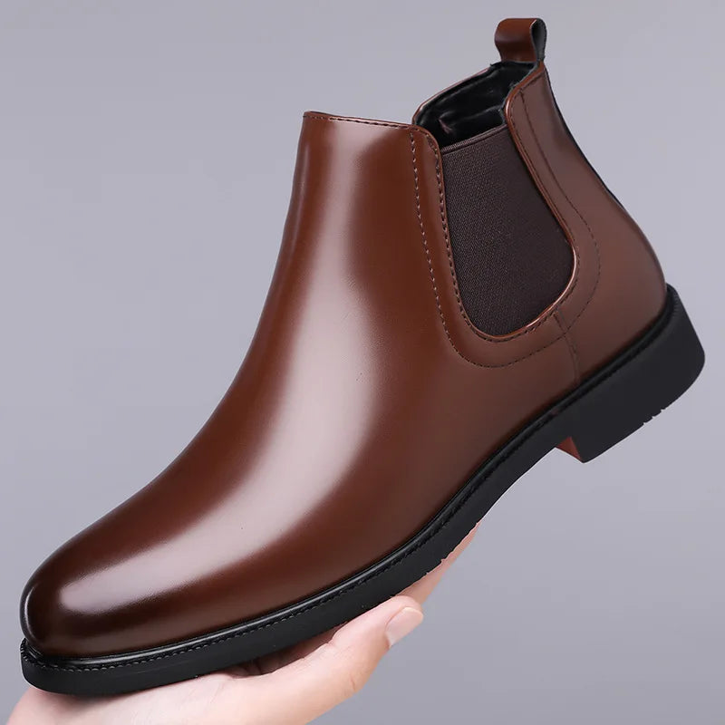Autumn Winter New Designer Leather Boots for Men Solid Color Outdoor Warm Cotton Boots Male Big Size Antiskid Work Shoes Man
