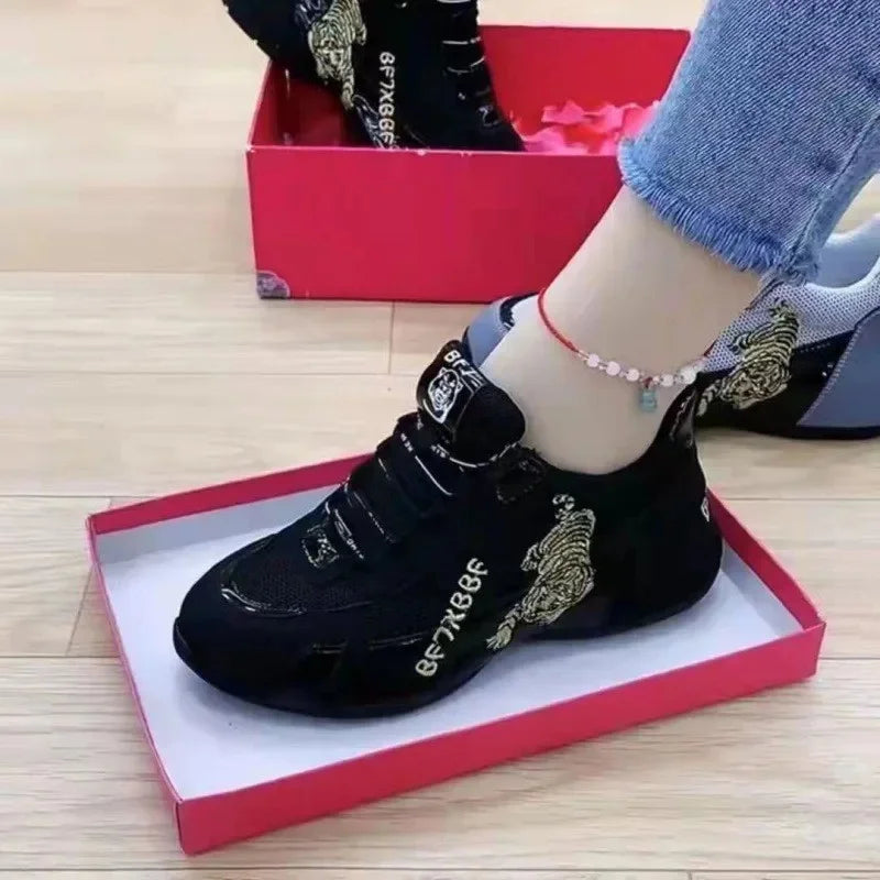 Men's Waterproof Leather Surface Sports Shoes Travel Trend Matching Autumn Casual Shoes Breathable EVA Insole PVC Outsole