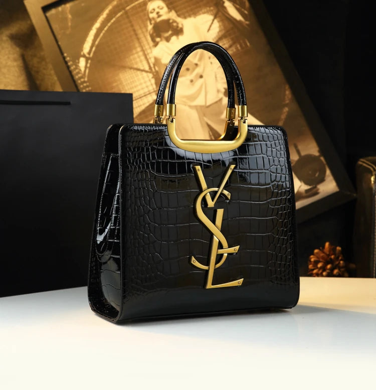 High-grade light luxury handbag