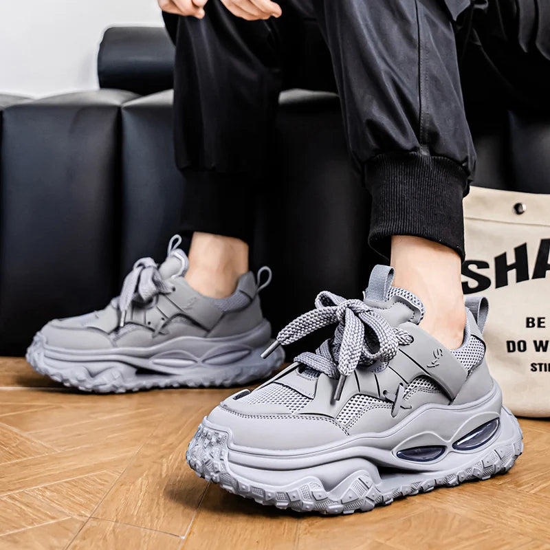 Men's Sports Shoes Thick-soled Height-increasing Large-sized Solid Color All-season Soft-soled Unique and Niche Running Shoes