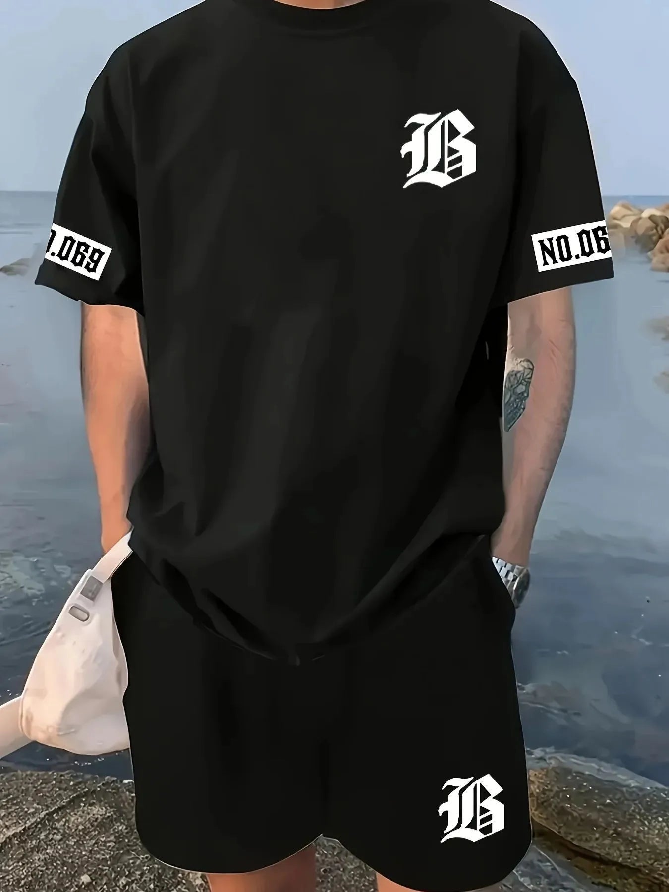 Hot selling summer new men's set with letter print casual fashion T-shirt short sleeved shorts sports outdoor set