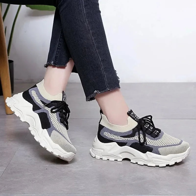 2025 Spring New Ultra-light Running Shoes Sports Women's Shoes Mesh Non-slip Breathable Soft-soled Lightweight Casual Shoes