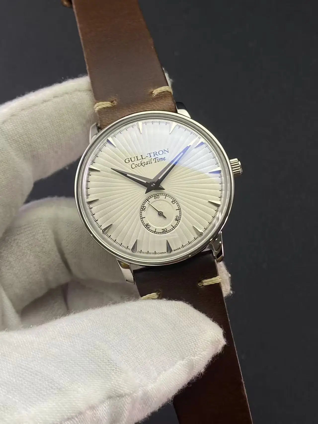 Small 38MM vintage ivory white manual winding mechanical men's watch bubble mirror cocktail series ultra-thin shell Halvanstrap