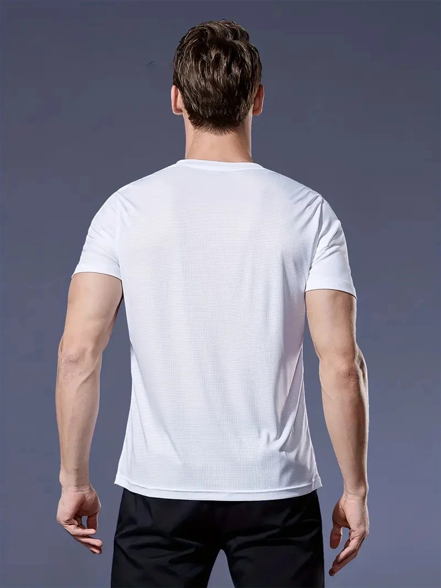 Round Neck T-Shirt 4-Color Black and White Gray Navy Ultra-Light Men's Quick-Drying Breathable Sweat-Absorbent Shirt Suitable Fo