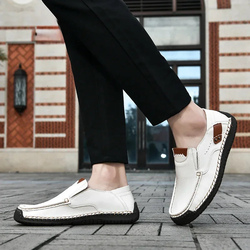 New Soft Men Loafers Slip On Leather Casual Shoes For Men Moccasins Plus Size 38-48 Flats Sneakers Men Handmade Design Man Shoes