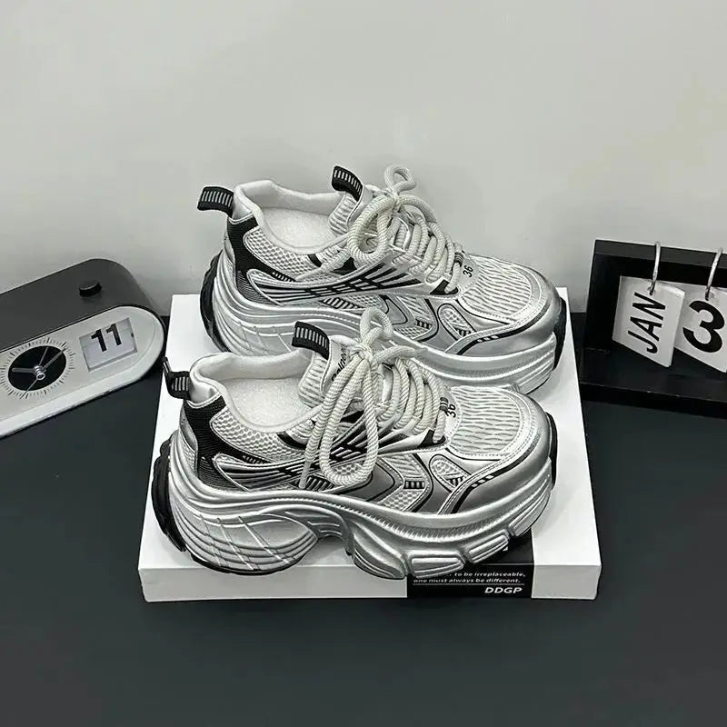 Dad's shoes 2025 new casual sports shoes breathable mesh super hot thick sole height increasing shoes