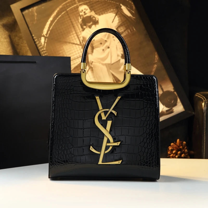 High-grade light luxury handbag