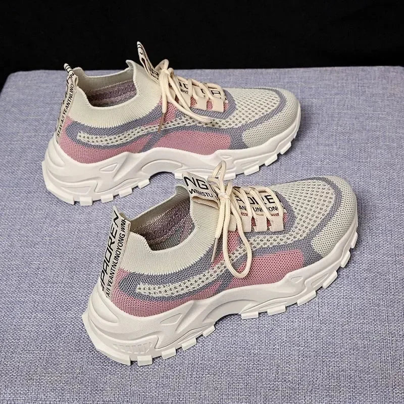 2025 Spring New Ultra-light Running Shoes Sports Women's Shoes Mesh Non-slip Breathable Soft-soled Lightweight Casual Shoes