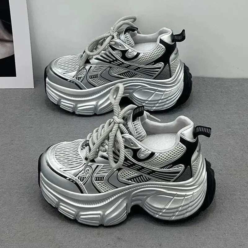 Dad's shoes 2025 new casual sports shoes breathable mesh super hot thick sole height increasing shoes
